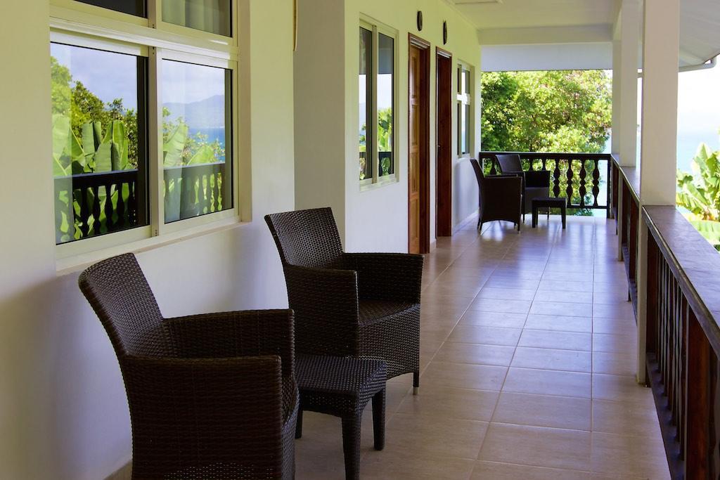 Cote Jardin - Chalets Cote Mer Baie Sainte Anne Esterno foto